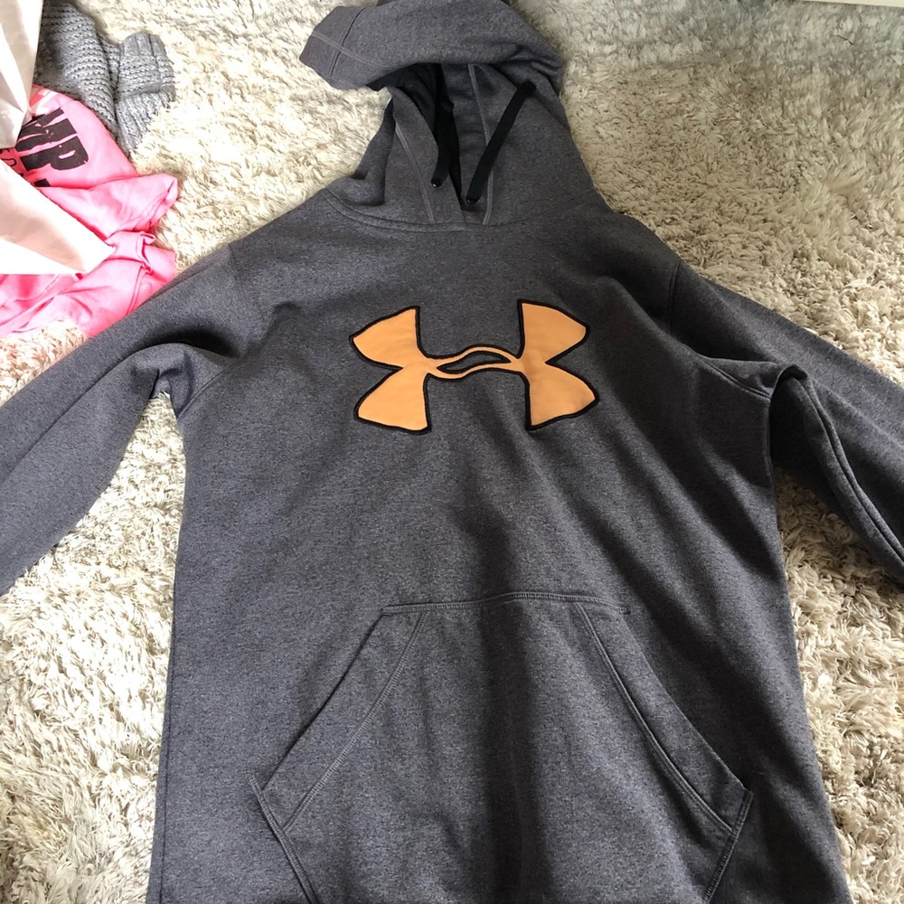 Under Amour Sweatshirt